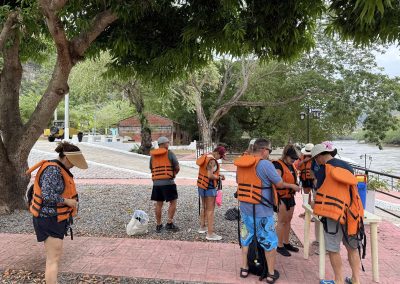 Preparación para el tour náutico por el río Magdalena